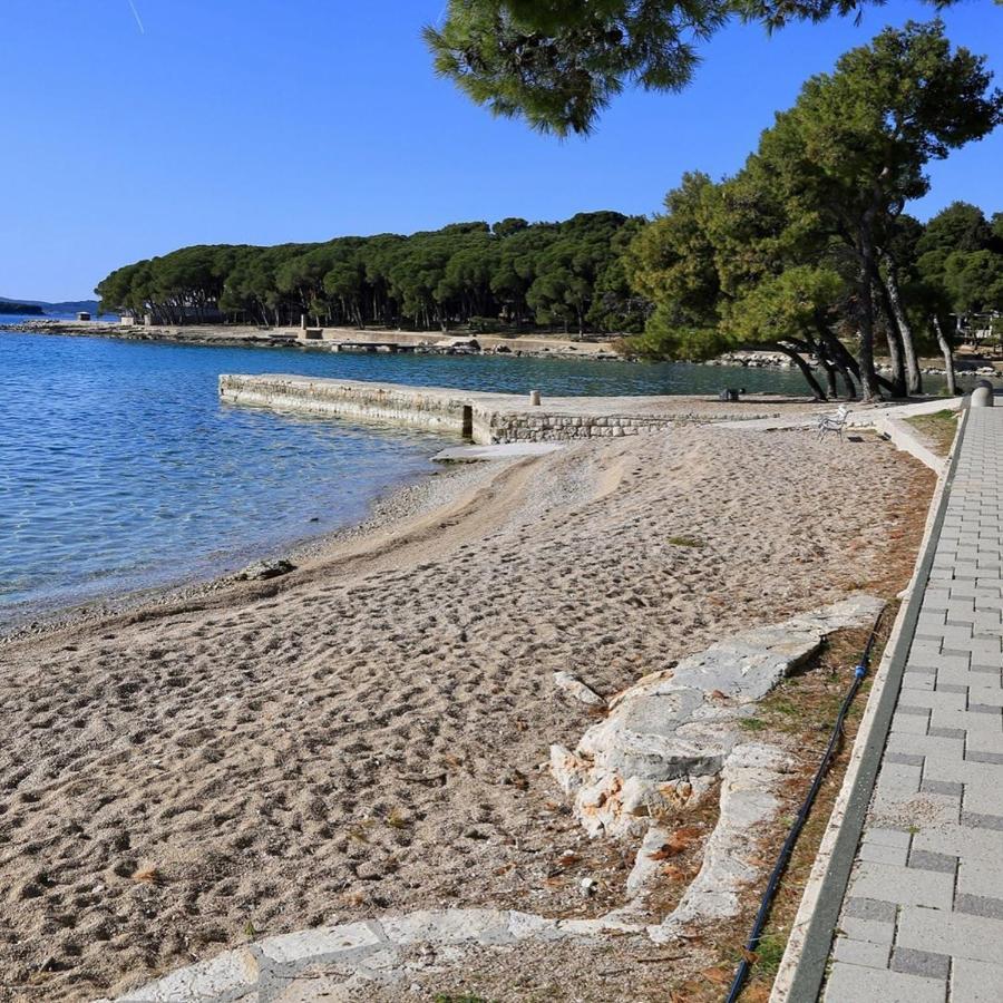 Alba Amazing Location Beach Apartments Biograd Na Moru Exterior photo